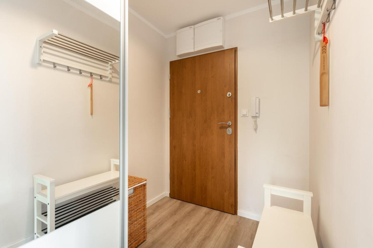 Sun House Apartment + Free Parking Вроцлав Экстерьер фото
