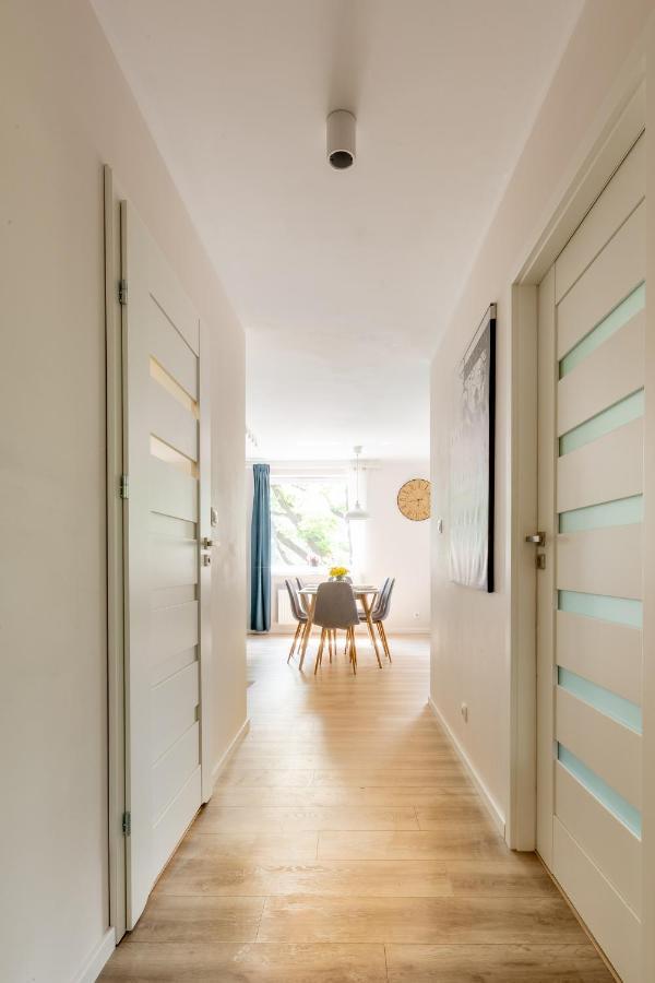 Sun House Apartment + Free Parking Вроцлав Экстерьер фото